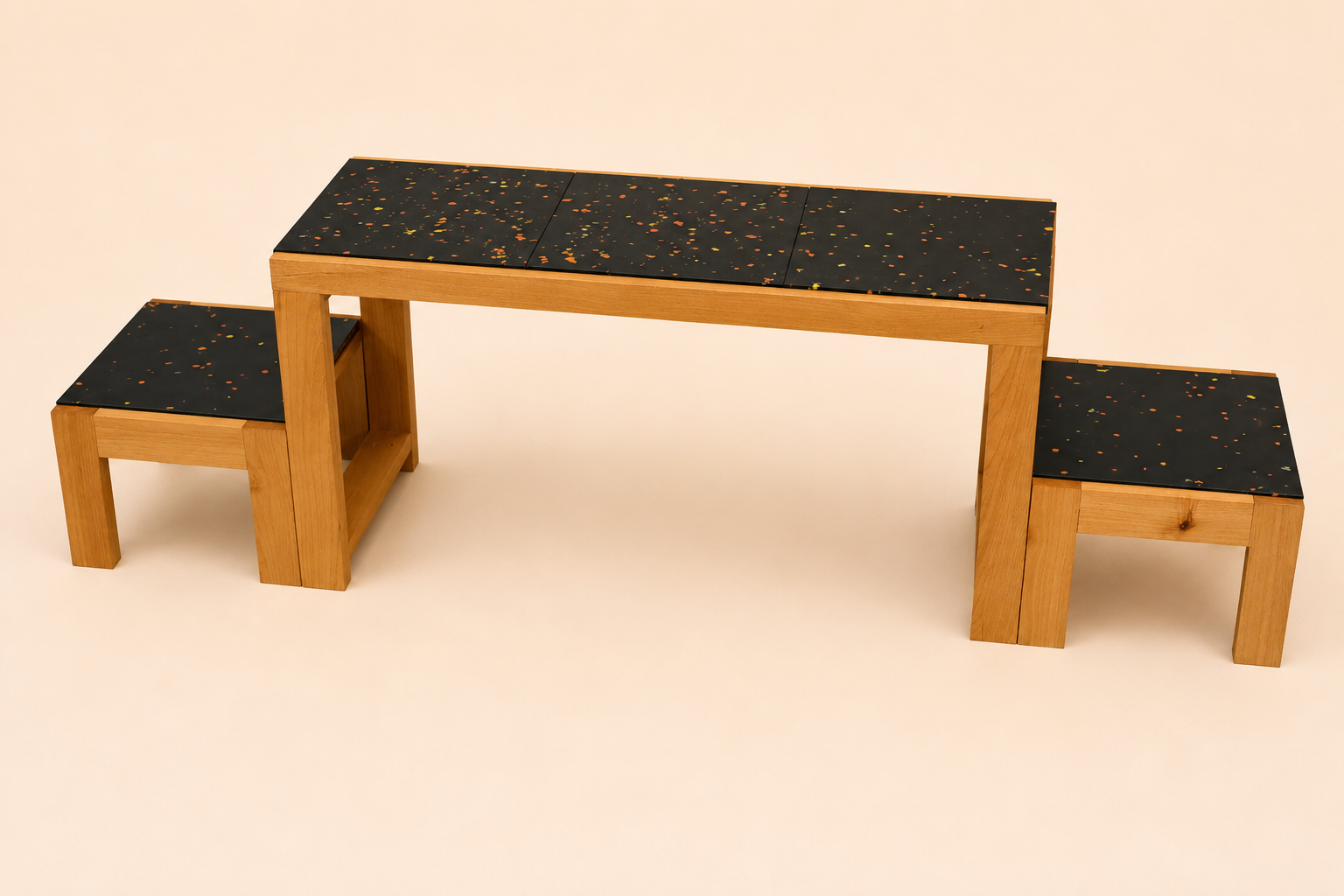 QUBB TV Stand